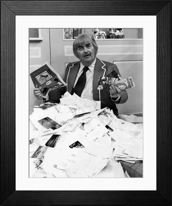 Framed Print : CAPTAIN KANGAROO, Bob Keeshan, (1978), 1955-1984. Courtesy: CSU Archives / Everett Collection Framed Print : CAPTAIN KANGAROO, Bob Keeshan, (1978), 1955-1984. Courtesy: CSU Archives / Everett Collection