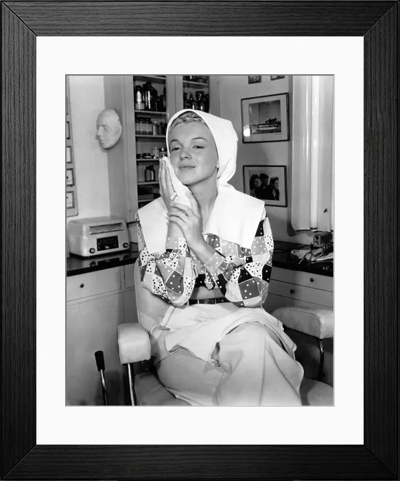 Framed Print : Starlet Marilyn Monroe, in the Columbia makeup department, ca. 1948