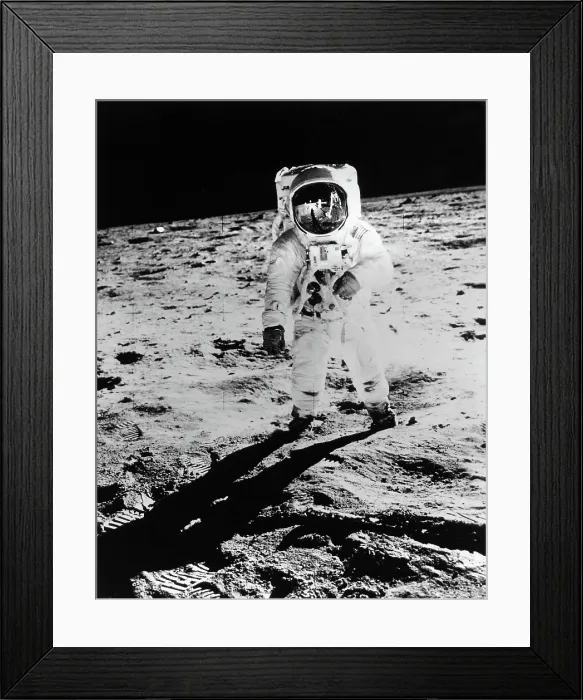 Framed Print : EV2094 - APOLLO 11. Courtesy: CSU Archives / Everett Collection Framed Print : EV2094 - APOLLO 11. Courtesy: CSU Archives / Everett Collection