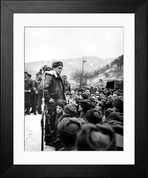 Framed Print : EV1885 - BOB HOPE WITH TROOPS, Bayonet Bowl in Korea, Christmas Day, 1962.. Courtesy: CSU Archives  /  Everett Collection