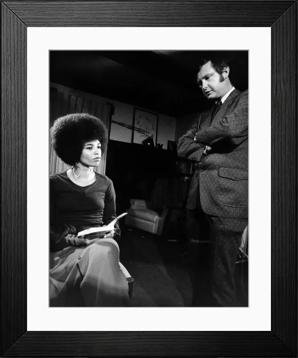 Framed Print : Don Oliver interviews Angela Davis for an NBC special, 1972. Courtesy: CSU Archives / Everett Collection Framed Print : Don Oliver interviews Angela Davis for an NBC special, 1972. Courtesy: CSU Archives / Everett Collection