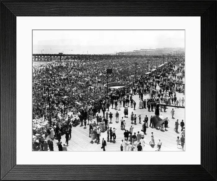 Framed Print : EV1979 - Coney Island, NY, on July 4, 1936. Courtesy: CSU Archives  /  Everett Collection