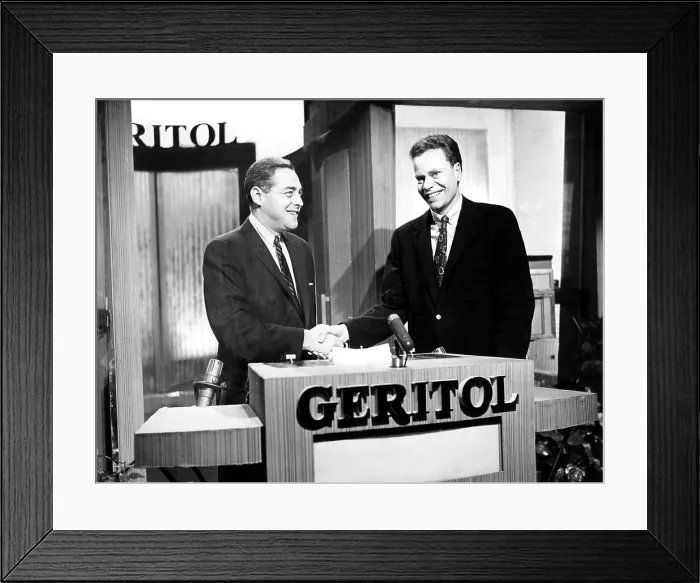 Framed Print : TWENTY-ONE, Jack Barry, Charles Van Doren [notorious 1957 episodes], 1956-1958. Courtesy: CSU Archives  /  Everett Collection