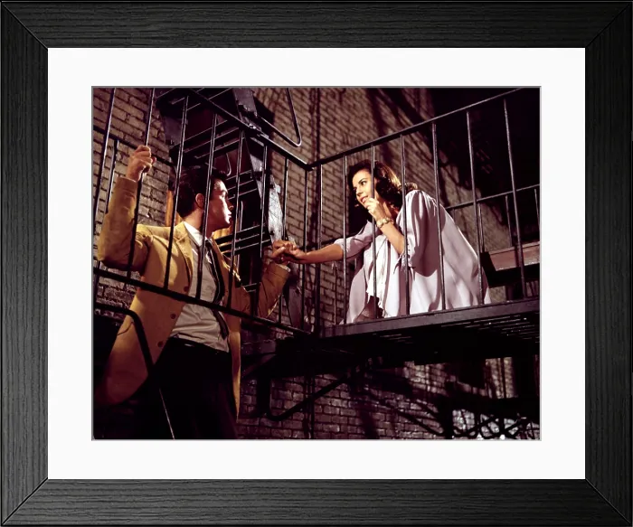 Framed Print : WEST SIDE STORY, Natalie Wood, Richard Beymer, 1961 Framed Print : WEST SIDE STORY, Natalie Wood, Richard Beymer, 1961