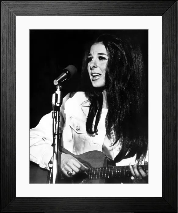 Framed Print : Bobbie Gentry, 1968. Courtesy: CSU Archives  /  Everett Collection