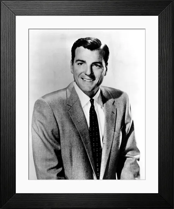 Framed Print : Decathalon Champion Bob Mathias, 1960s. Courtesy: CSU Archives / Everett Collection Framed Print : Decathalon Champion Bob Mathias, 1960s. Courtesy: CSU Archives / Everett Collection