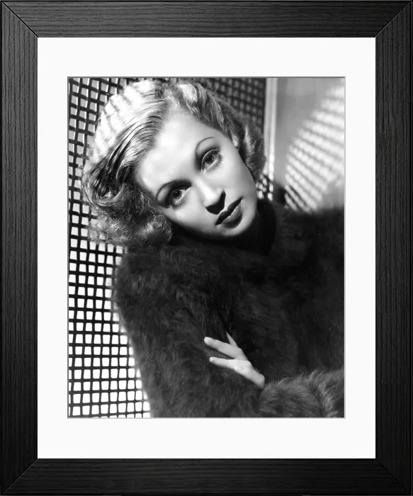 Framed Print : Lilli Palmer, Gainsborough Pictures, 1935 Framed Print : Lilli Palmer, Gainsborough Pictures, 1935