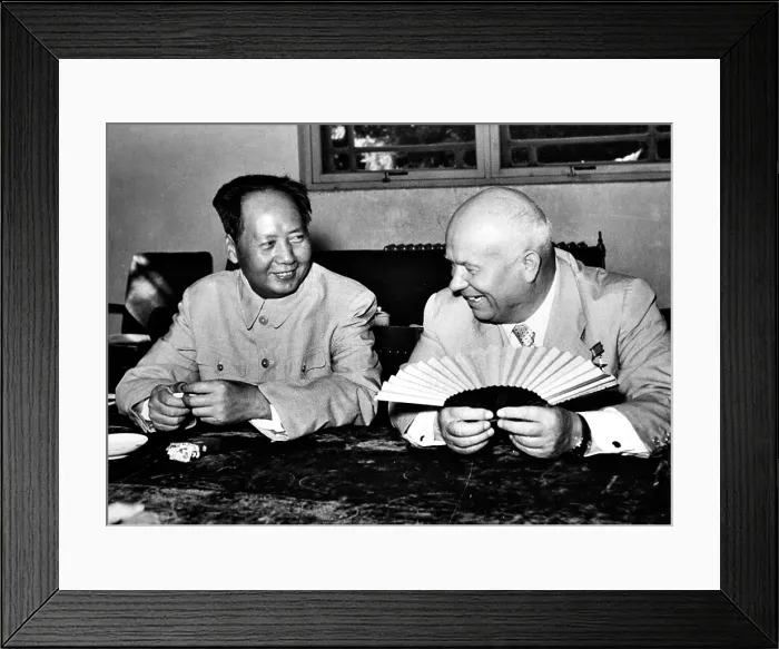 Framed Print : Mao Tse-Tung meeting with Nikita Khrushchev in Beijing, 1963. Courtesy: CSU Archives  /  Everett Collection