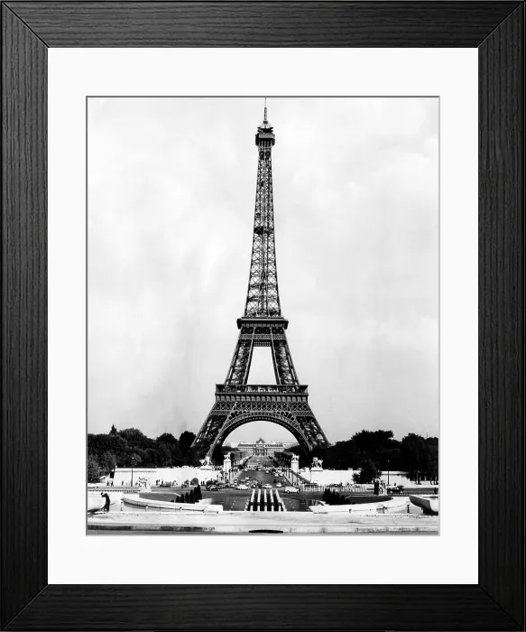Framed Print : Eiffel Tower, Paris France. ca. 1964.Courtesy: CSU Archives / Everett Collection Framed Print : Eiffel Tower, Paris France. ca. 1964.Courtesy: CSU Archives / Everett Collection