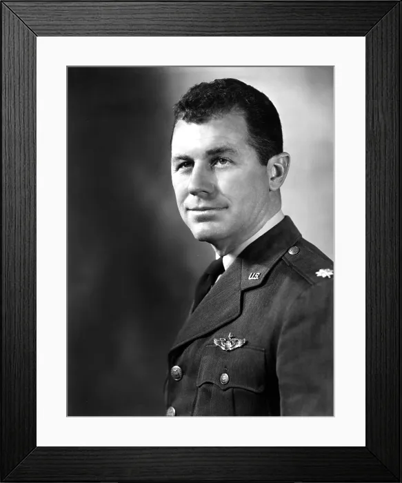 Framed Print : CHUCK YEAGER, portrait. Courtesy: CSU Archives  /  Everett Collection