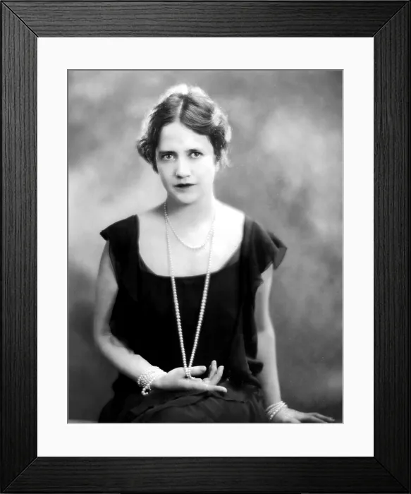 Framed Print : Francine Larrimore, 1927. Courtesy: CSU Archives  /  Everett Collection