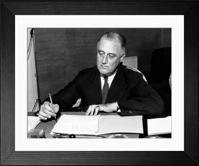Framed Print : President Franklin D. Roosevelt (1882-1945), in the Monroe Room at the White House, Washington DC, June 8, 1936. Courtesy: CSU Archives / Everett Collection Framed Print : President Franklin D. Roosevelt (1882-1945), in the Monroe Room at the White House, Washington DC, June 8, 1936. Courtesy: CSU Archives / Everett Collection
