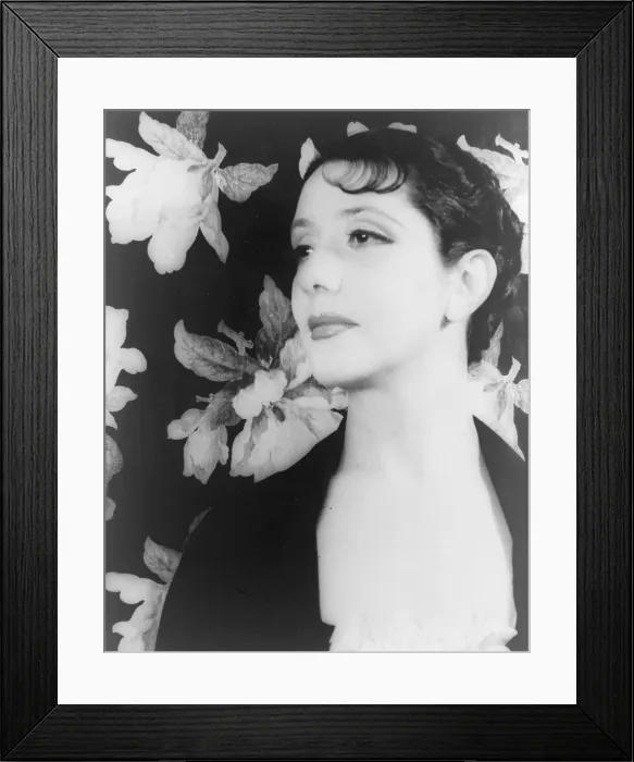 Framed Print : Lynn Fontanne, portrait by Carl Van Vechten, May 23, 1932
