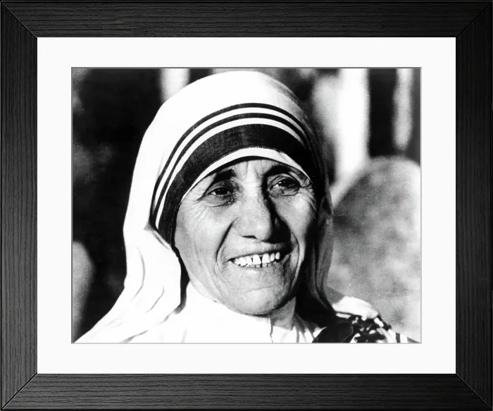 Framed Print : Mother Teresa, circa 1979.'. Courtesy: CSU Archives / Everett Collection Framed Print : Mother Teresa, circa 1979.'. Courtesy: CSU Archives / Everett Collection