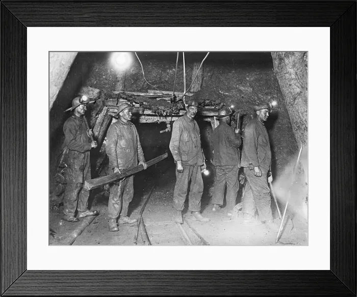 Framed Print : Attempt to rescue 43 men trapped in the G. Pabst iron mine in Ironwood, Michigan, 9 / 30 / 26. Courtesy: CSU Archives / Everett Collection Framed Print : Attempt to rescue 43 men trapped in the G. Pabst iron mine in Ironwood, Michigan, 9 / 30 / 26. Courtesy: CSU Archives / Everett Collection
