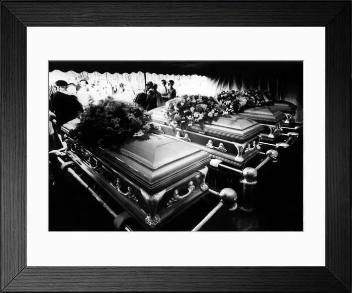 Framed Print : High school classmates of Nancy and Kenyon Clutter, look on their caskets and their parents who were slain in their farm home, Garden City, Kansas, 1959 Framed Print : High school classmates of Nancy and Kenyon Clutter, look on their caskets and their parents who were slain in their farm home, Garden City, Kansas, 1959