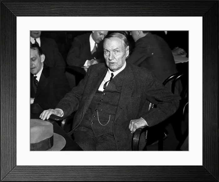 Framed Print : Clarence Darrow, 1935. Courtesy: CSU Archives / Everett Collection Framed Print : Clarence Darrow, 1935. Courtesy: CSU Archives / Everett Collection