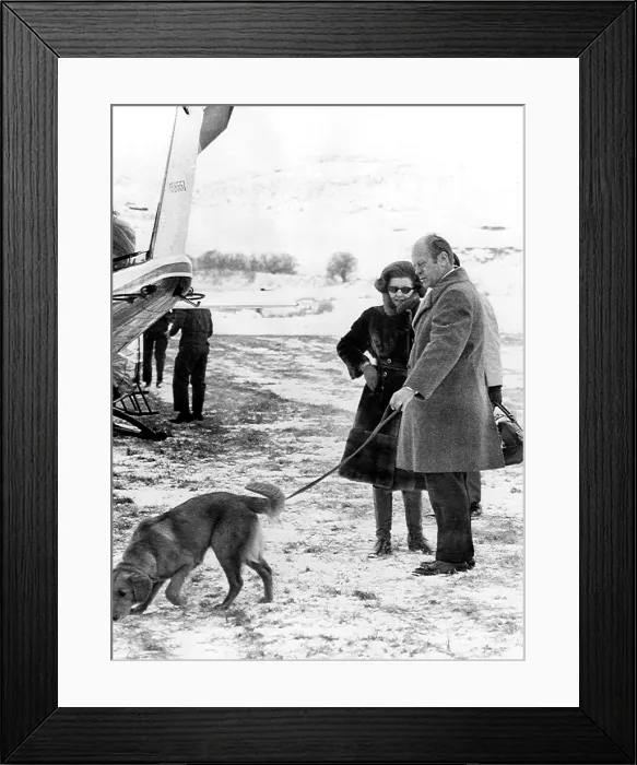 Framed Print : President and Mr.s Gerald Ford, and dog Liberty, Vail, CO, 12-22-1974.. Courtesy: CSU Archives / Everett Collection Framed Print : President and Mr.s Gerald Ford, and dog Liberty, Vail, CO, 12-22-1974.. Courtesy: CSU Archives / Everett Collection