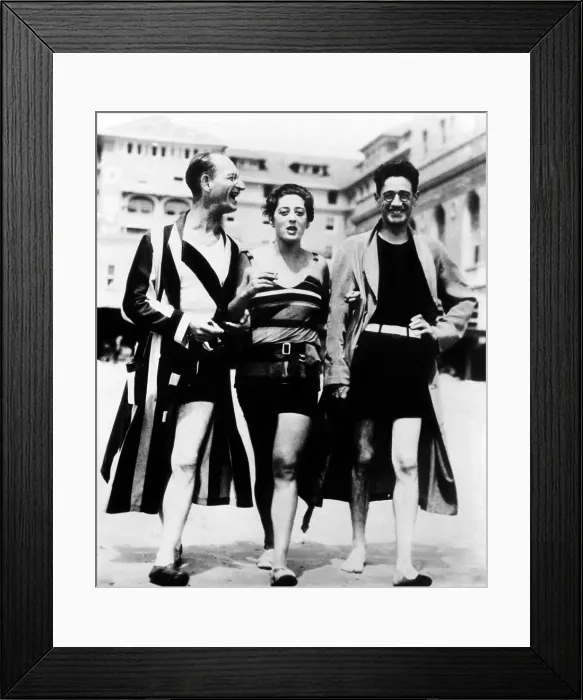 Framed Print : George S. Kaufman with Comedian Julius Tannen and wife Beatrice Kaufman in Atlantic City, circa 1920s. Courtesy: CSU Archives  /  Everett Collection
