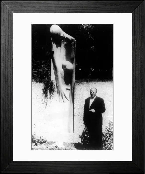 Framed Print : Oskar Schindler at Holocaust Memorial, Frankfurt, Germany, 1962. Courtesy: CSU Archives / Everett Collection Framed Print : Oskar Schindler at Holocaust Memorial, Frankfurt, Germany, 1962. Courtesy: CSU Archives / Everett Collection