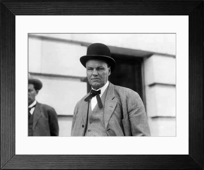 Framed Print : Clarence Darrow, 1912. Courtesy: CSU Archives / Everett Collection Framed Print : Clarence Darrow, 1912. Courtesy: CSU Archives / Everett Collection