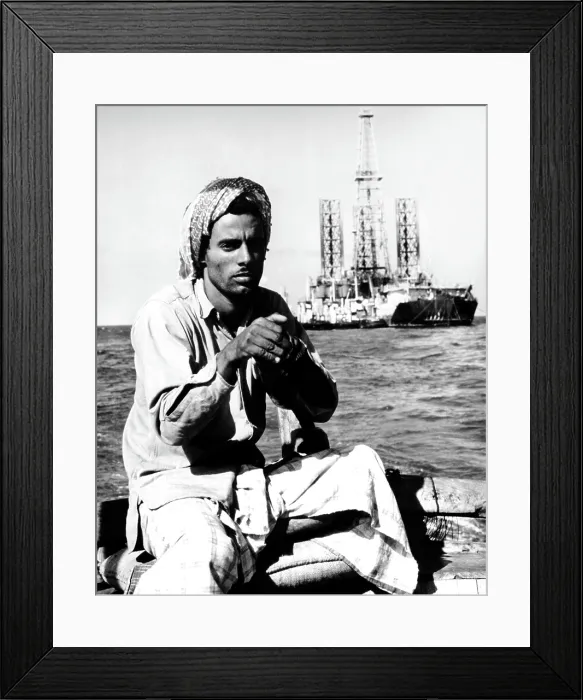 Framed Print : Off-shore oil rig, Saudi Arabia, February 1975. Courtesy: CSU Archives  /  Everett Collection