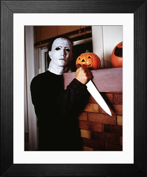 Framed Print : HALLOWEEN 5: THE REVENGE OF MICHAEL MYERS, Don Shanks, as Mike Myers, 1989. Compass International Pictures / Courtesy Everett Collection Framed Print : HALLOWEEN 5: THE REVENGE OF MICHAEL MYERS, Don Shanks, as Mike Myers, 1989. Compass International Pictures / Courtesy Everett Collection