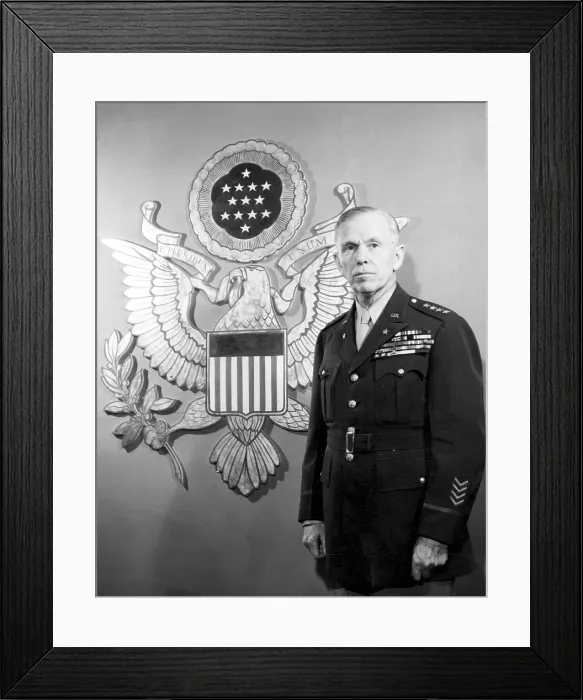 Framed Print : General George C. Marshall standing in front of an enlarged Ofiicers Insignia, 1943. Courtesy: CSU Archives  /  Everett Collection