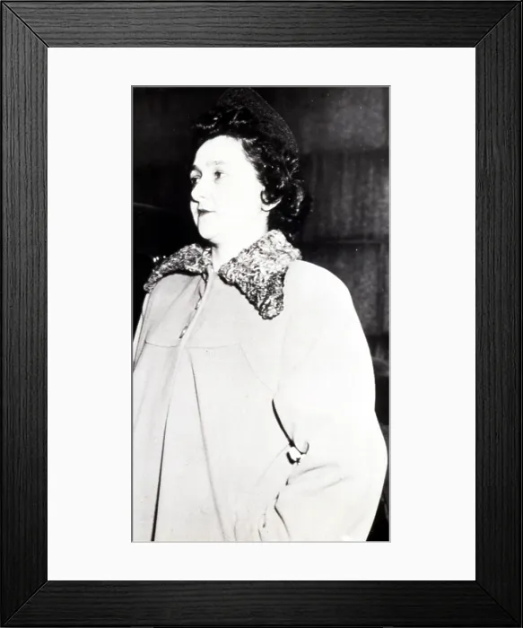 Framed Print : Ethel Rosenberg outside Federal Courthouse 4 / 5 / 51. Courtesy: CSU Archives / Everett Collection Framed Print : Ethel Rosenberg outside Federal Courthouse 4 / 5 / 51. Courtesy: CSU Archives / Everett Collection