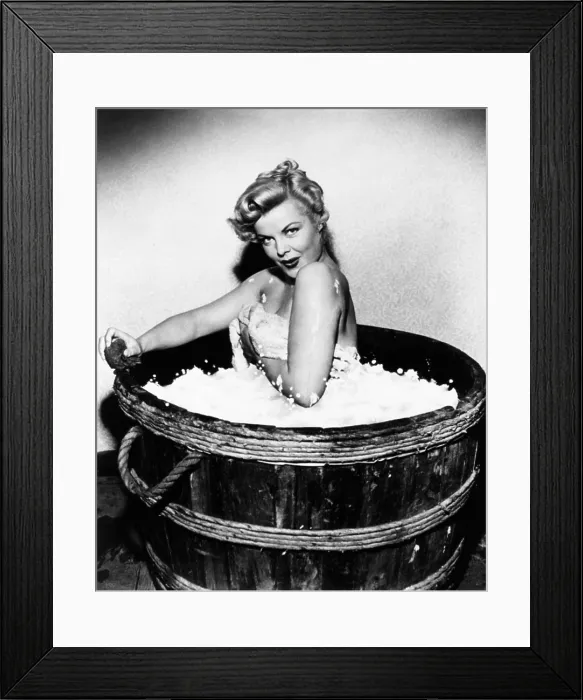 Framed Print : BAIT, Cleo Moore, 1954 Framed Print : BAIT, Cleo Moore, 1954
