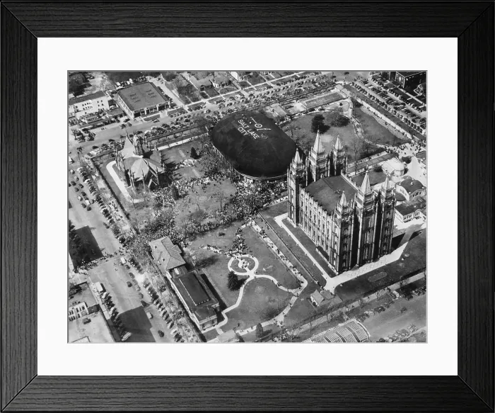 Framed Print : The Mormon Tabernacle, in Salt Lake City, Utah, circa 1940. Courtesy: CSU Archives / Everett Collection Framed Print : The Mormon Tabernacle, in Salt Lake City, Utah, circa 1940. Courtesy: CSU Archives / Everett Collection