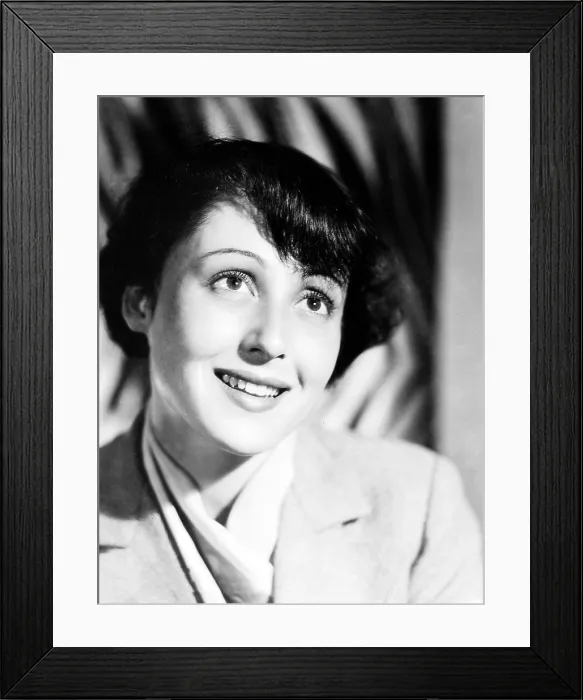 Framed Print : Luise Rainer, late 1930s Framed Print : Luise Rainer, late 1930s
