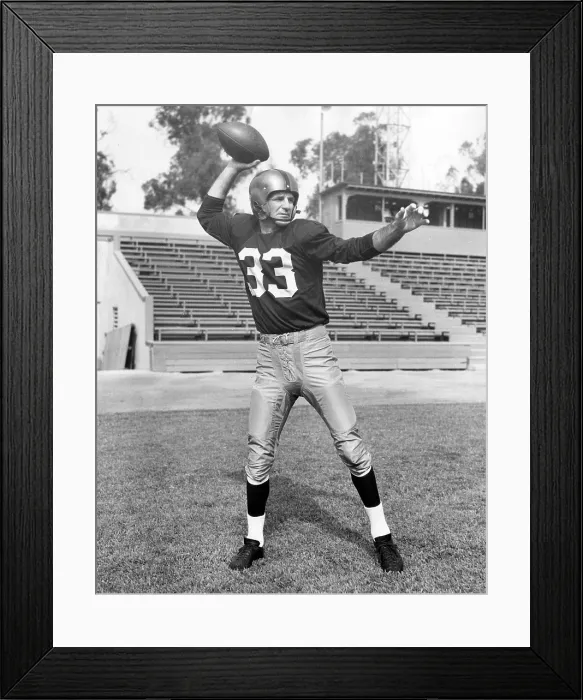 Framed Print : Sammy Baugh, quarterback of the Washington Redskins (1937-1952), c. 1962.. Courtesy: CSU Archives  /  Everett Collection