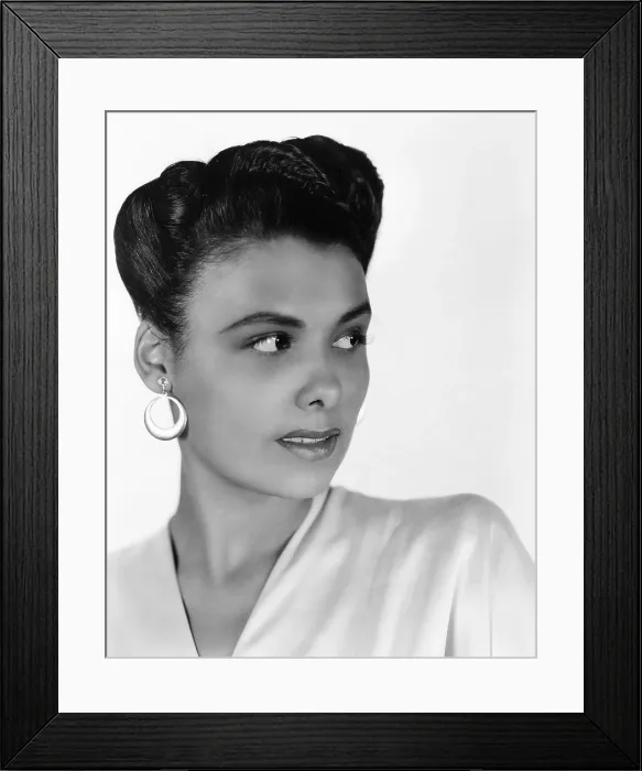 Framed Print : Lena Horne, 1942 Framed Print : Lena Horne, 1942