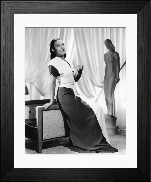 Framed Print : Lena Horne, 1942 Framed Print : Lena Horne, 1942