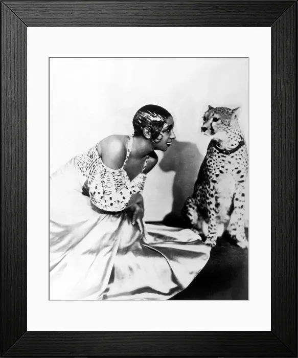 Framed Print : Josephine Baker and her cheetah Chiquita, 1920s. Courtesy: CSU Archives  /  Everett Collection