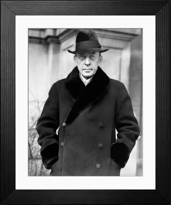 Framed Print : Russian composer and pianist Sergei Rachmaninoff, (1873-1943), c. 1932.. Courtesy: CSU Archives / Everett Collection Framed Print : Russian composer and pianist Sergei Rachmaninoff, (1873-1943), c. 1932.. Courtesy: CSU Archives / Everett Collection