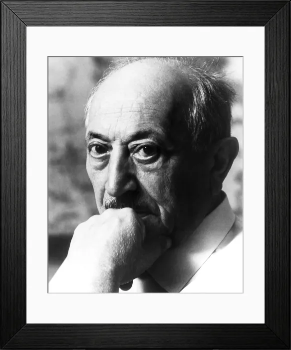 Framed Print : Simon Wiesenthal, (no date). Courtesy: CSU Archives / Everett Collection Framed Print : Simon Wiesenthal, (no date). Courtesy: CSU Archives / Everett Collection