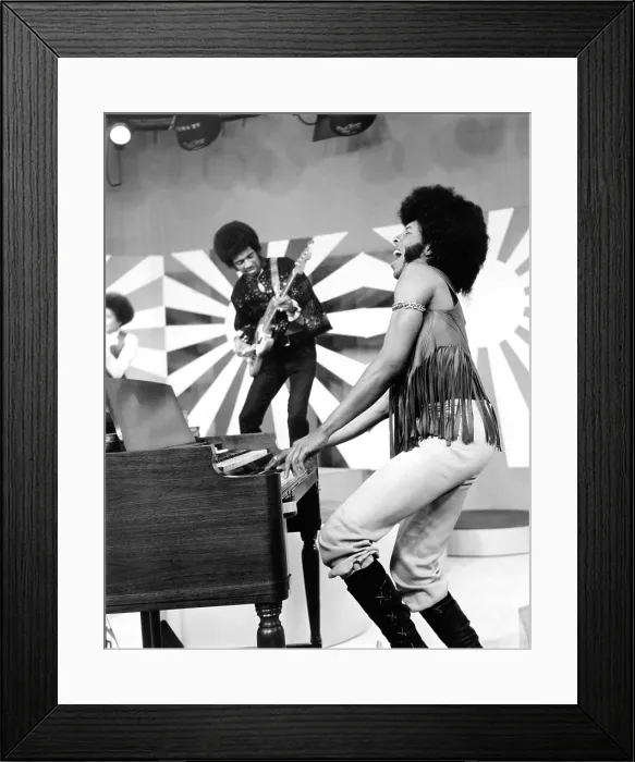 Framed Print : SLY AND THE FAMILY STONE performing Everyday People on UPBEAT, 1972.. Courtesy: CSU Archives  /  Everett Collection