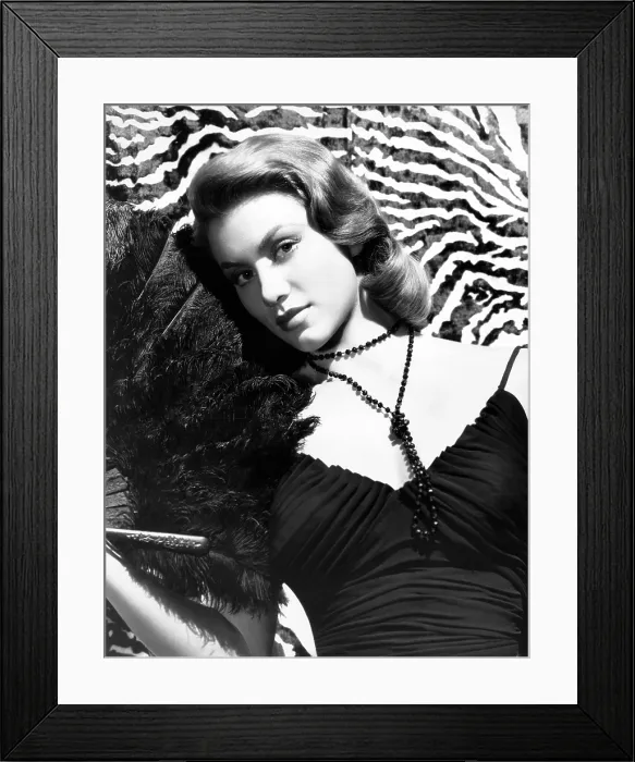 Framed Print : MGM starlet Linda Christian, ca. mid-1940s Framed Print : MGM starlet Linda Christian, ca. mid-1940s