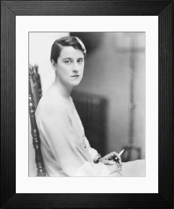 Framed Print : Beatrice Lillie, 1924