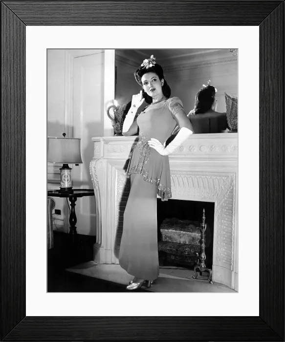 Framed Print : Linda Darnell in sequined evening gown, 1945