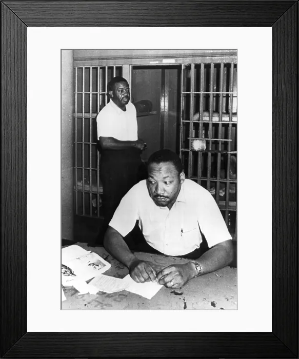 Framed Print : MARTIN LUTHER KING, JR, with Reverend Ralph Abernathy, in St.John's County Jail, Florida, 6 / 12 / 62. Everett / CSU Archives