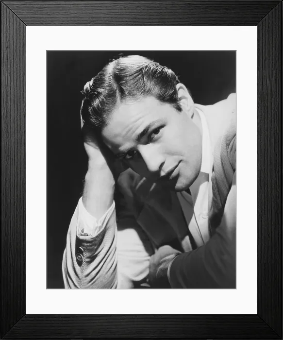 Framed Print : Marlon Brando, portrait promoting A STREETCAR NAMED DESIRE, 1951 Framed Print : Marlon Brando, portrait promoting A STREETCAR NAMED DESIRE, 1951