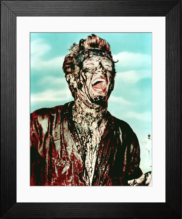 Framed Print : GIANT, James Dean, 1956 Framed Print : GIANT, James Dean, 1956