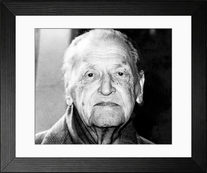Framed Print : W. Somerset Maugham (1874-1965), English writer, circa 1963. Courtesy: CSU Archives / Everett Collection Framed Print : W. Somerset Maugham (1874-1965), English writer, circa 1963. Courtesy: CSU Archives / Everett Collection