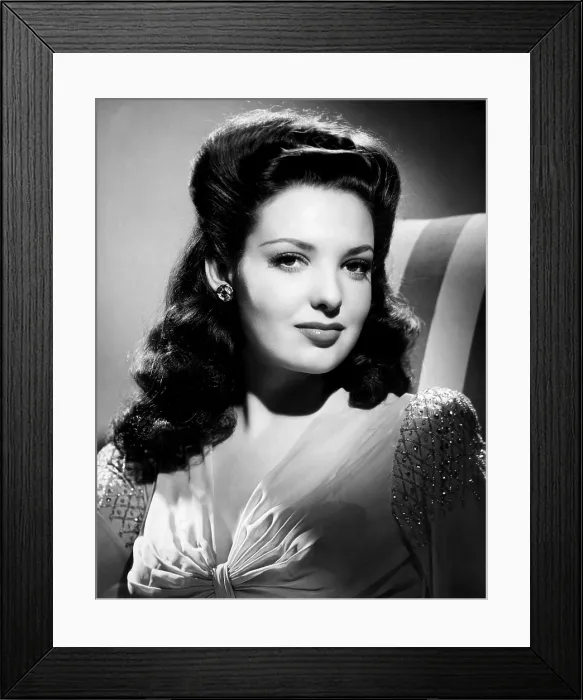 Framed Print : Linda Darnell, 1946 Framed Print : Linda Darnell, 1946