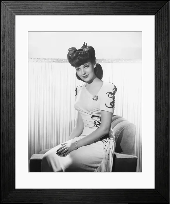 Framed Print : Linda Darnell, 1943 Framed Print : Linda Darnell, 1943