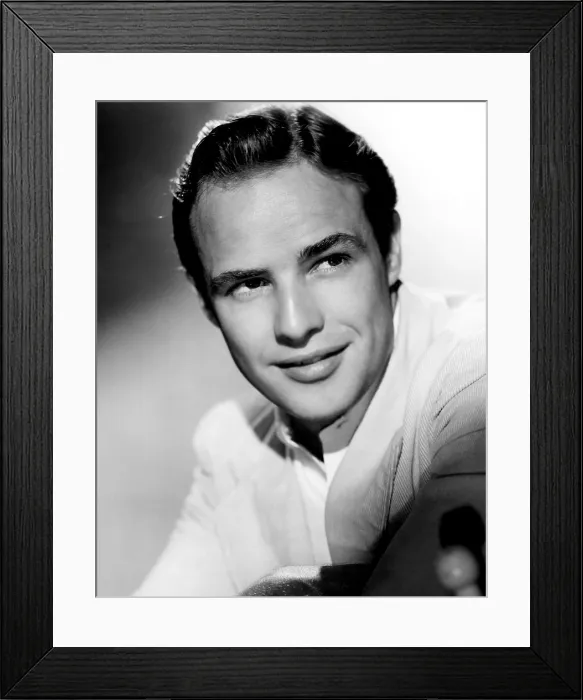 Framed Print : Marlon Brando, portrait promoting A STREETCAR NAMED DESIRE, 1951 Framed Print : Marlon Brando, portrait promoting A STREETCAR NAMED DESIRE, 1951