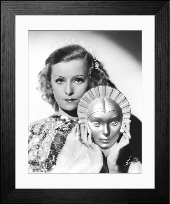 Framed Print : Lilian Harvey, ca. mid-1930s Framed Print : Lilian Harvey, ca. mid-1930s